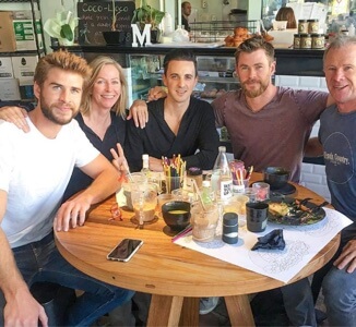 Family of Craig Hemsworth.